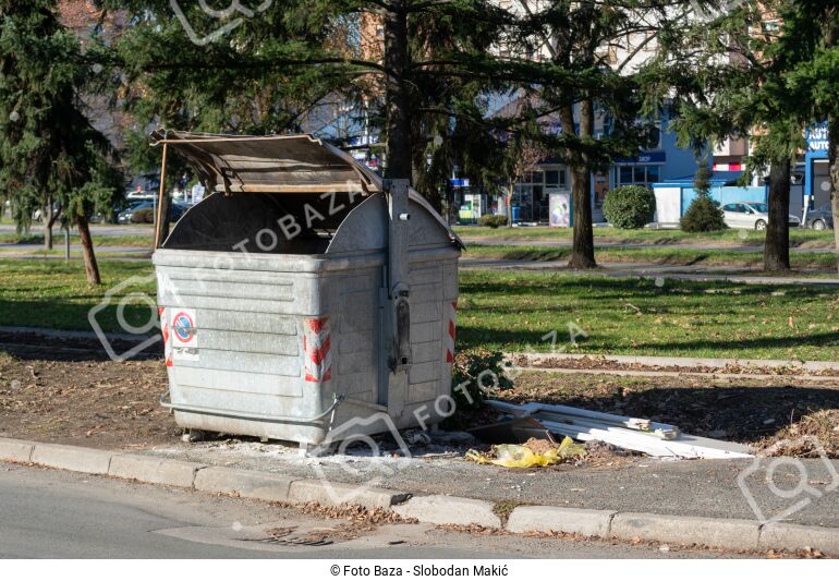 Kontejner Za Sme E Preuzmite Fotografiju Foto Baza