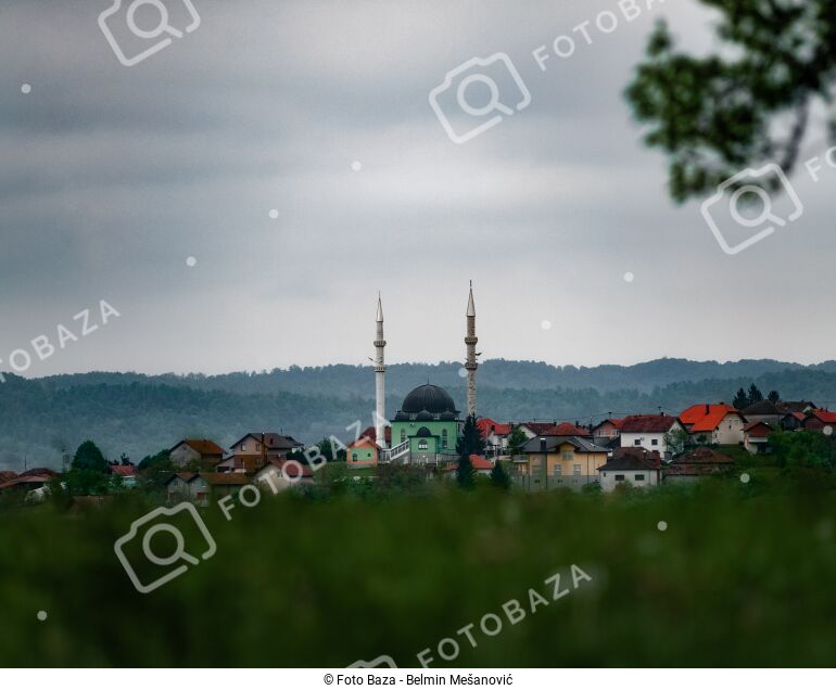 D Amija Vra I I Preuzmite Fotografiju Foto Baza