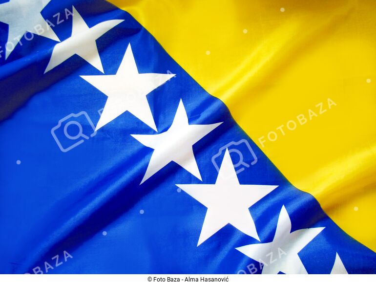 Zastava Bosne i Hercegovine - preuzmite fotografiju | Foto Baza
