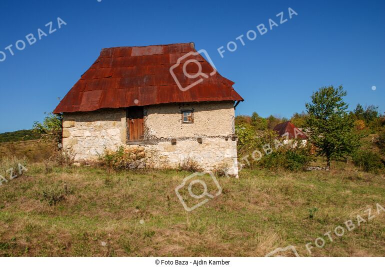 Stara Kamena Ku a Preuzmite Fotografiju Foto Baza Stara Kamena Ku a Preuzmite Fotografiju Foto Baza