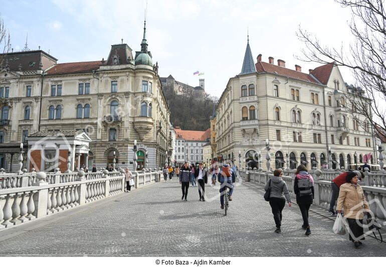 Ljubljana, Slovenija - Preuzmite Fotografiju | Foto Baza