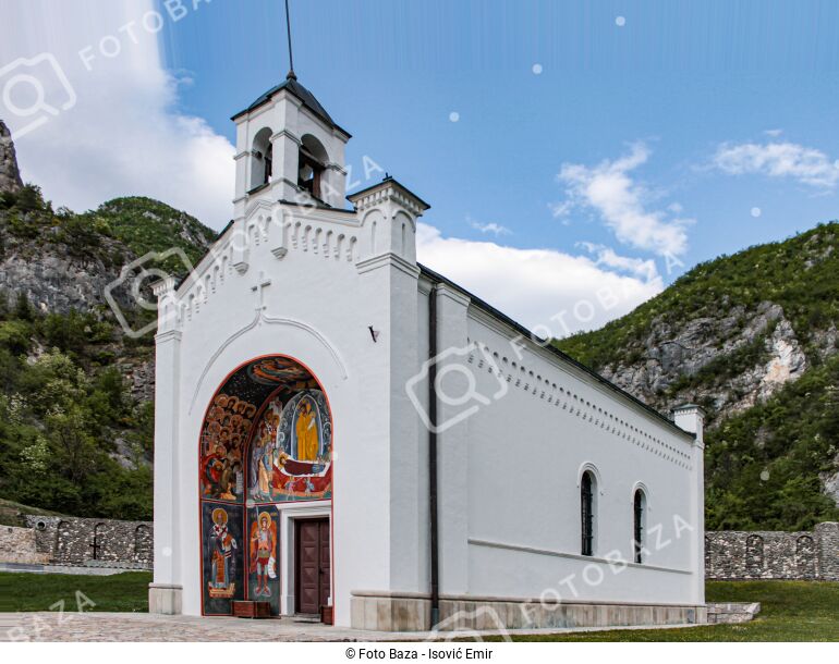 Manastir Dobrun - preuzmite fotografiju | Foto Baza