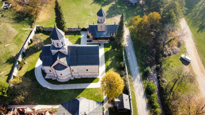 Manastir Mostanica iz vazduha