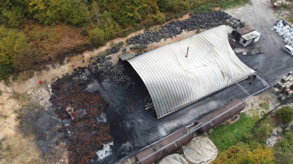 Fabrika za reciklažu guma Greta d.o.o., koja se nalazi u krugu deponije na Krupačkim stijenama, izgorjela je u  
u noći sa 11. na 12. 10.2022.