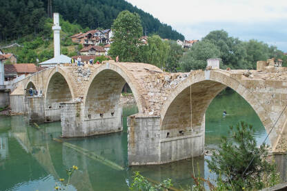 Obnobva  stare Ćuprije u Konjicu, juni 2008 godine.