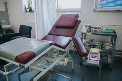 Krevet na odjelu transfuzije za dobrovoljne davaoce krvi u Brčkom