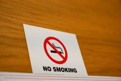 No smoking natpis. Zabranjeno pušenje u hotelu.