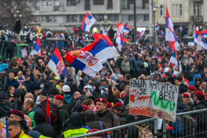 Studenti i građani tokom protesta u Beogradu Studenti i građani traže pravdu za poginule tokom pada nadstrešnice u Novom Sadu. Veliki studentski protest 15. mart 2025. godine.