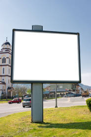 Prazan bilbord Prazan bilbord i reklamni totem na ulici