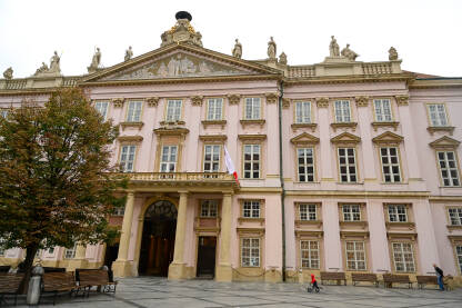 Bratislava, Slovačka. Zgrade u centru grada. Primate's Palace u starom gradu. Sjedište gradonačelnika Bratislave.
​