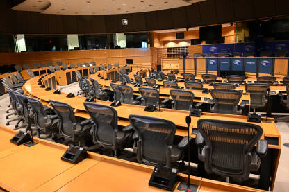 Bruxelles, Belgija: konferencijska sala u EU parlamentu. Institucije Europske unije.