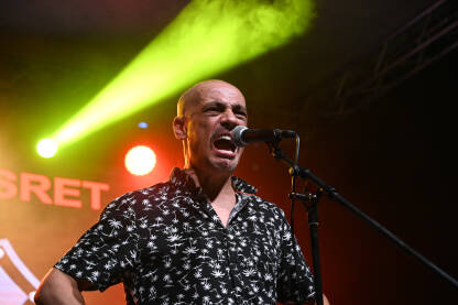 Mario Knezović, frontmen i glavni vokal popularnog alternativnog benda Zoster.