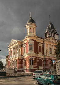 Zgrada Muzeja XIV olimpijskih igara, originalno privatna kuća, vila Dr. Nikole Mandića, nacionalni spomenik BiH, arh. Karl Paržik, 1900.