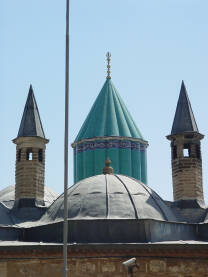 zeleno turbe, u konyi, u turskoj, u kome je sahranjen dzelaludin rumi, islamski mistik iz 13 stoljeca.