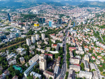 Sarajevo, BiH, snimak dronom. Panorama glavnog grada Bosne i Hercegovine.