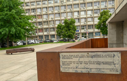 Memorijal holokaustu, Bukurešt, Rumunija Spomenik Romima i Jevrejima koji su tokom II svjetskog rata iz rumunskih gradova odvođeni u smrt.