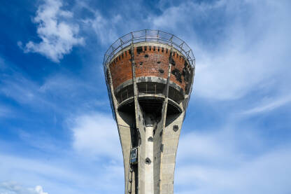 Vukovar, Hrvatska. Oštećeni vodotoranj u gradu kao simbol rata i stradanja. Memorijalni centar.