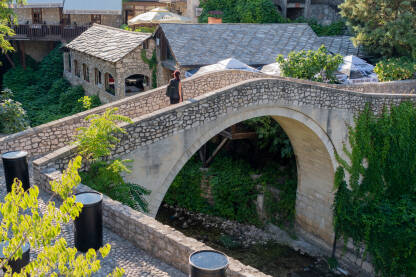 Kriva ćuprija preko rijeke Radobolje u Mostaru