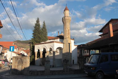 Lejlek džamija u Novom Pazaru, navodno je ovdje sultan Mehmed Fatih klanjao džumu. Jedinstvene arhitekture.