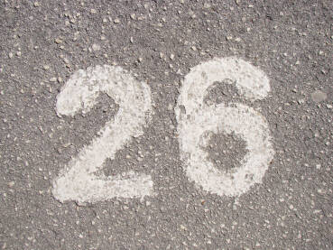 Broj 26 na asfaltu