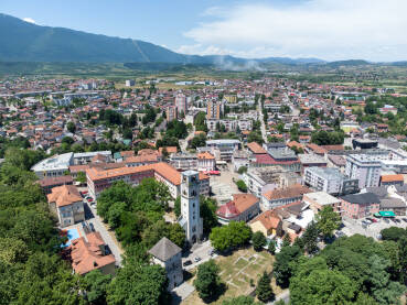 Bihać, Bosna i Hercegovina, panoramski snimak dronom.