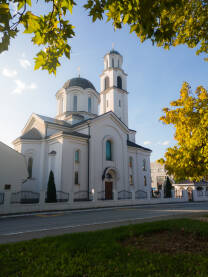 Pravoslavna crkva Pokrova Presvete Bogorodice u Brodu