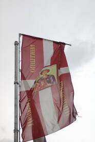 Crkvena i opštinska zastava se vijori u Šipovo.
Sv.Dimitrije Crkva