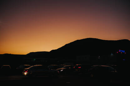 Pola sata nakon zalaska sunca