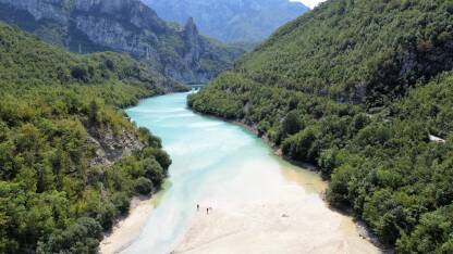 Plaža Diva Grabovica na Neretvi u blizini Jablanice.