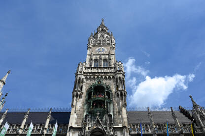 Minhen, Njemačka, zgrada Gradske vijećnice na glavnom trgu.