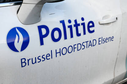 Policija u Briselu, Belgija. Policijsko vozilo.