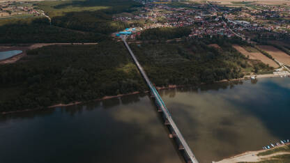 Granični prelaz Brčko - Gunja, Bosna - Hrvatska, preko rijeke Save iz ptičije perspektive