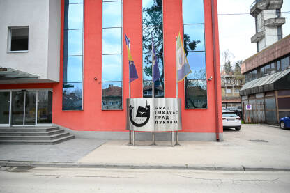 Grad Lukavac. Gradska uprava Lukavac i sjedište gradonačelnika Lukavca.