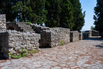 Mogorjelo je jedinstven arheološki spomenik iz rimskog doba, dobro očuvana stara rimska villa rustica, smješten u neposrednoj blizini Čapljine