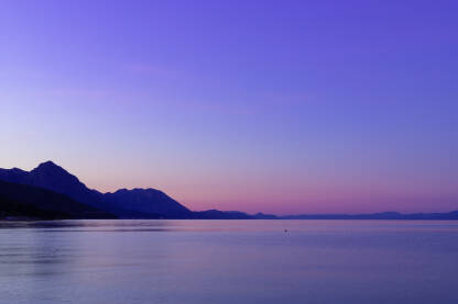 Jutro, vrijeme izlaska sunca na Jadranskom moru