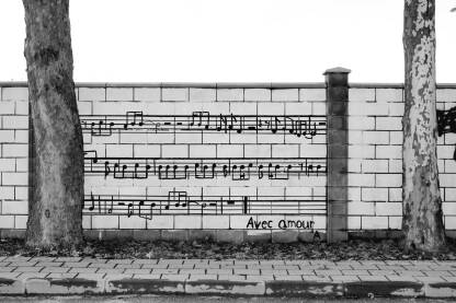 Grafit na ogradi
