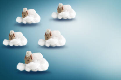 Platnene ovčice u oblacima simbol nesanice.