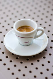 Espresso kava i aparat za kavu