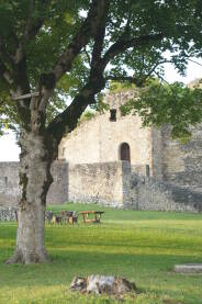 Ostrožac, srednjovjekovna tvrđava Bihać