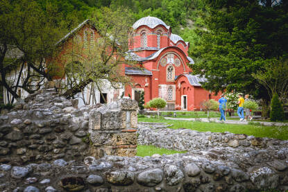 Kompleks Pećke patrijaršije, istorijsko sjedište srpske arhiepiskopije, nalazi se u Peći, na Kosovu (KiM).