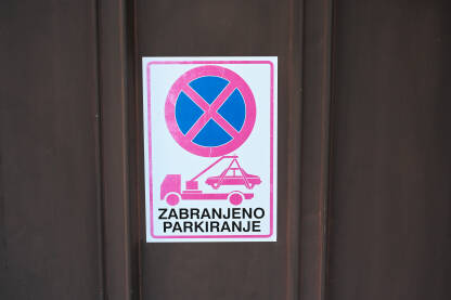 Znak zabranjeno parkiranje. Simbol vozila "pauk". Parking zabranjen.