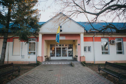 Zgrada Omladinskog centra Brčko