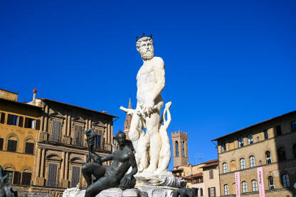 Firenca, Italija: Neptunova fontana na Piazza della Signoria.