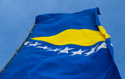 Zastava Bosne i Hercegovine.