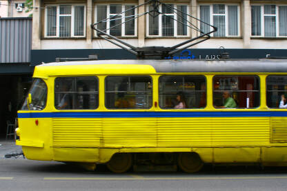tramvaj žuti u Sarajevu