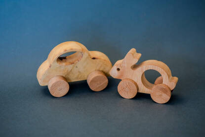 Ručno izrađene drvene didaktičke igračke za djecu