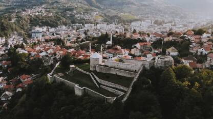 Stari grad u Travniku iz zraka