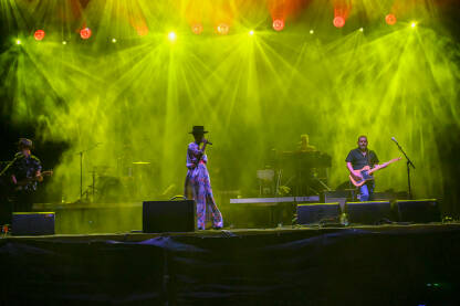 Skye Edwards, pjevačica britanskog benda Morcheeba na festivalu. Shirley Klaris Yonavieve Edwards pjeva na bini.