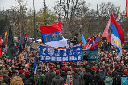 Studenti i građani tokom protesta u Beogradu Studenti i građani traže pravdu za poginule tokom pada nadstrešnice u Novom Sadu. Veliki studentski protest 15. mart 2025. godine.