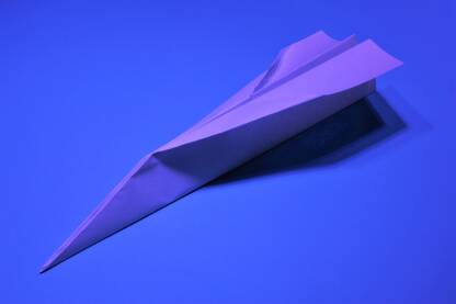 Avion napravljen od papira